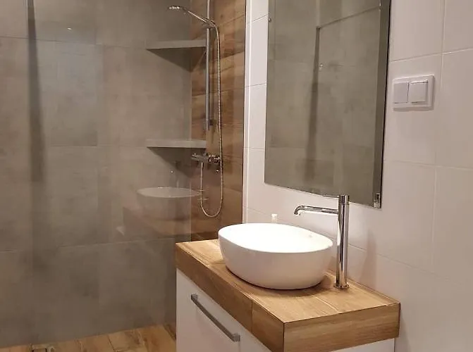 Arena No 76 Homestay Krakow